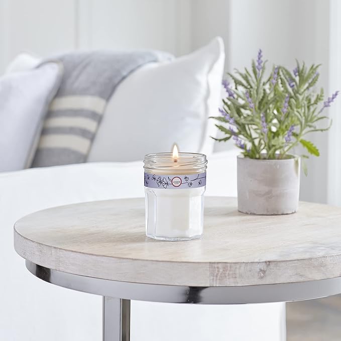 MRS. MEYER'S CLEAN DAY Soy Aromatherapy Candle, 25 Hour Burn Time, Made with Soy Wax and Essential Oils, Lavender, 4.9 oz