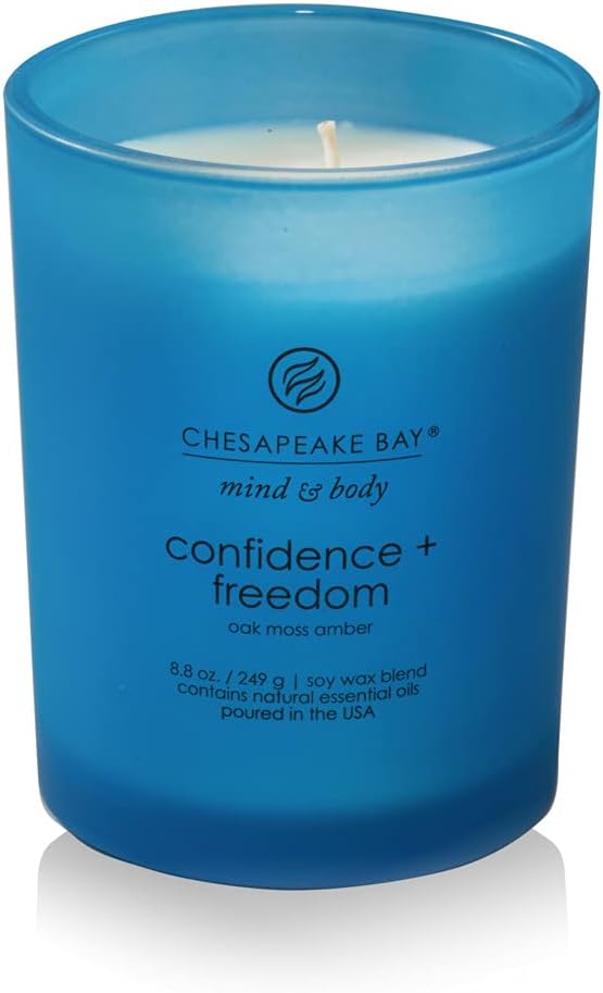 Chesapeake Bay Candle Medium Jar Candles | Joy + Laughter (Cranberry Dahlia) and Confidence + Freedom (Oak Moss Amber) 2 Count Home Décor