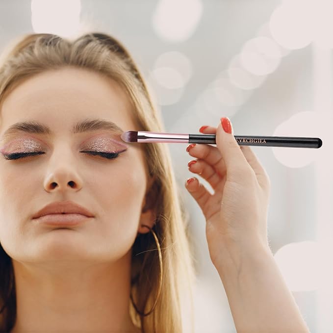 Eye Makeup Brush Set, 6 Pcs Professional Blending Eyeshadow Makeup Brushes for Concealer Eyebrows Eyeliner, Soft Hairs & Wood Handle (black and rose gold)…