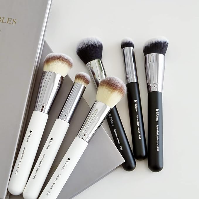 DUcare Makeup Brushes 3Pcs Foundation Contour Bronzer Brush,Concealer Brush,Blusher Powder Brush, Face Kabuki Travel Buffing Stippling Liquid Blending Makeup brush set Black