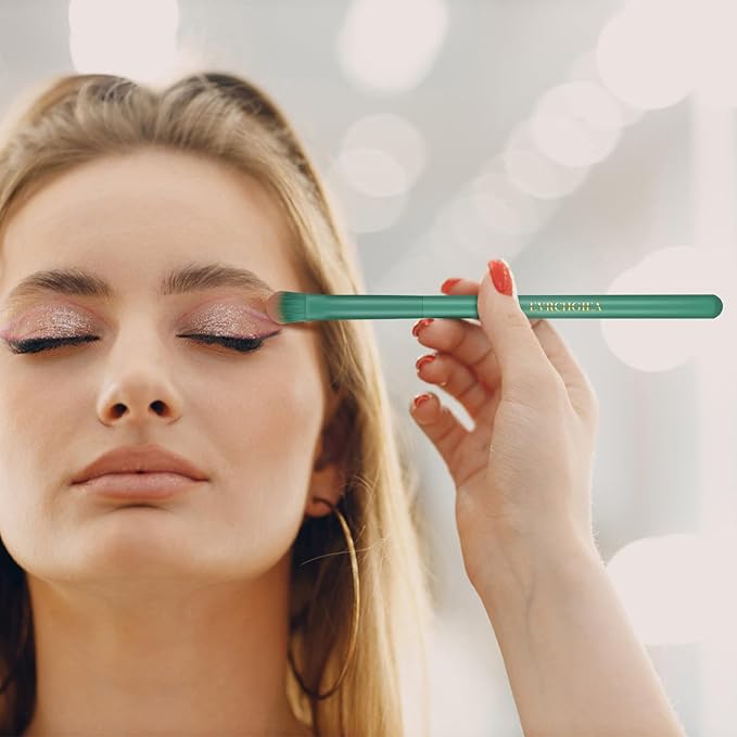 Eye Makeup Brush Set, 6 Pcs Professional Blending Eyeshadow Makeup Brushes for Concealer Eyebrows Eyeliner, Soft Hairs & Wood Handle (green)…