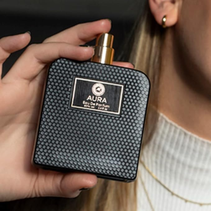 MR Aura Eau De Perfum 3.4 Oz