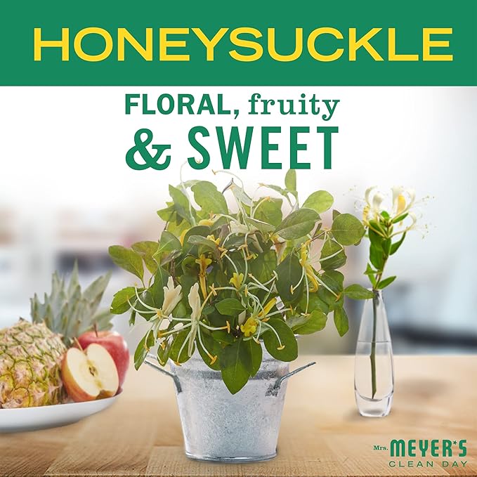 MRS. MEYER'S CLEAN DAY Soy Aromatherapy Candle, 25 Hour Burn Time, Made with Soy Wax and Essential Oils, Honeysuckle, 4.9 oz