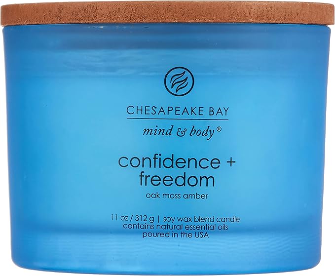 Chesapeake Bay Candle Scented Candle, Confidence + Freedom (Oak Moss Amber), 3-Wick Coffee Table Jar, Blue, Home Décor