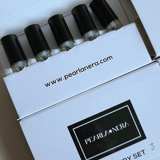 Complete Fragrance Discovery Set of 20 Samples, Featuring Spray Vials from the House of Maison d'Orient Arabian Oud Perfumes (Muestras de Fragancias Arabes)