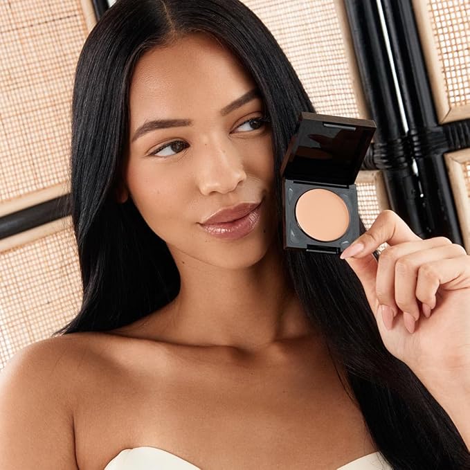 Palladio Under Eye Brightener, Conceal, Brightens, Reduces Appearance of Dark Circles, With Caffeine Peptides & Vitamin E, Tired Skin Color Correcting Brightener & Primer (Medium Nude)