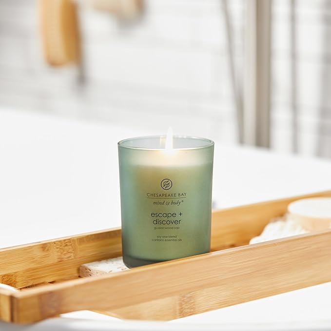 Chesapeake Bay Candle® Escape + Discover Medium Jar