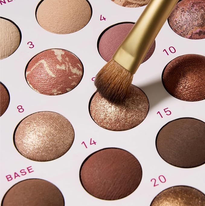 LAURA GELLER NEW YORK All-Over Eye Shadow Brush, Black Wooden Handle