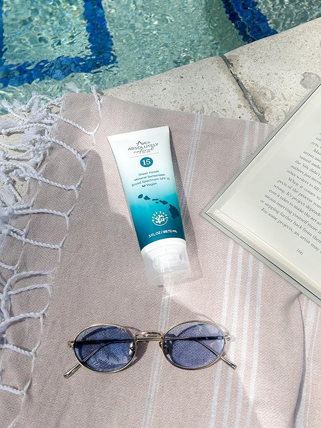 Absolutely Natural - SPF 15 Mineral Sunscreen - Broad Spectrum Water Resistant Moisturizer Lotion For Body & Face - With Non-Nano Zinc Oxide, Vitamin E, & Antioxidants - Made in USA, 3 Oz